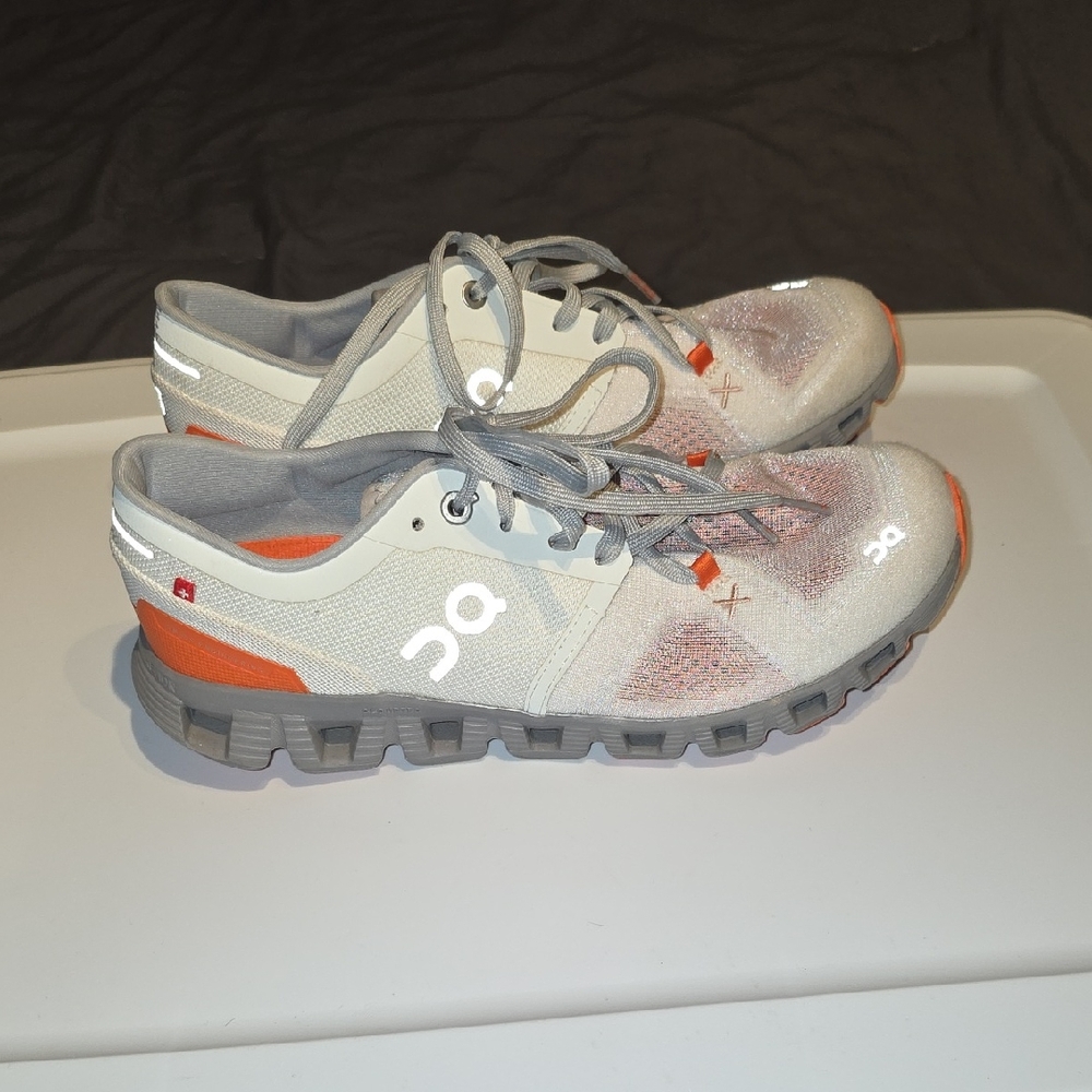 On Cloud X 3 Womens Shoes in Ivory & Alloy